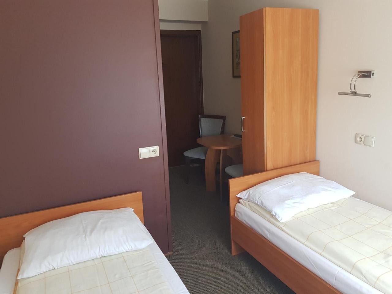 Pokoje Goscinne Stare Miasto  Buitenkant foto
